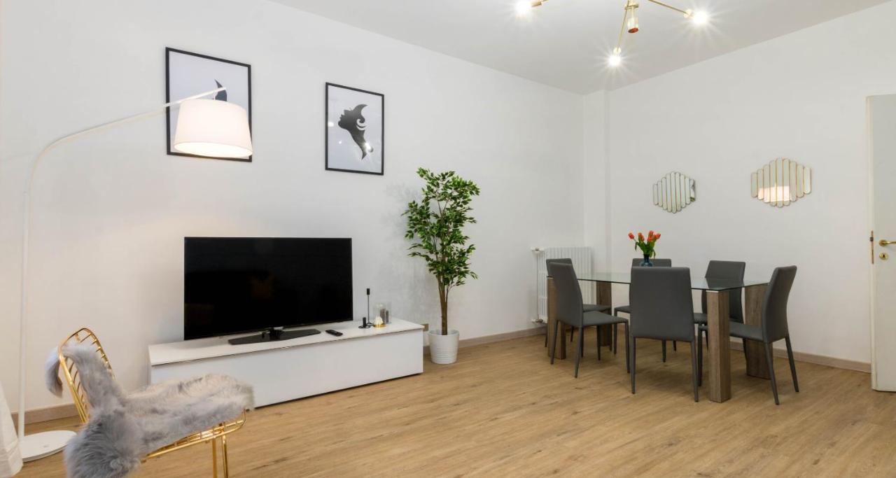 Apartamento Altido Austere Elegance