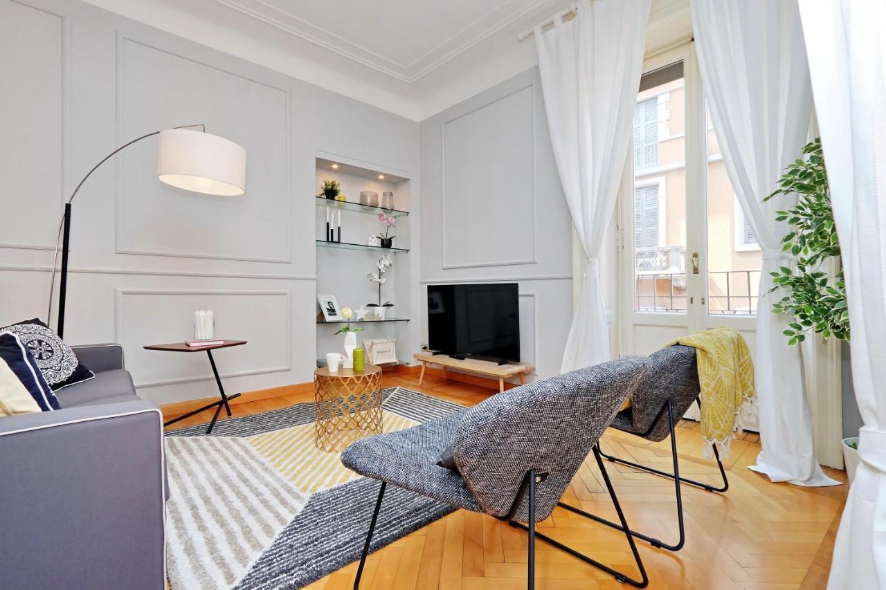 Apartamento Altido Austere Elegance